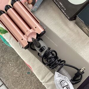 Complex Culture Wave Maker Triple Hot Iron